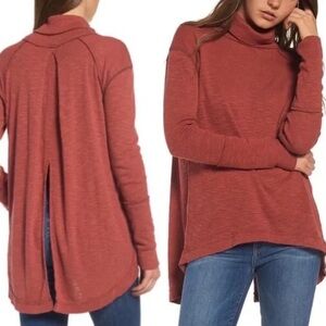 We The Free Tara Split Back Turtleneck Terracotta Knit Top Size Small oversized